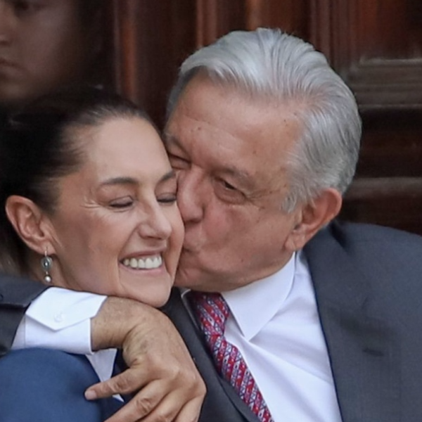 Xóchitl Gálvez Critica a AMLO por Beso a Sheinbaum: «Es Machismo y Debe Respetarse la Investidura»