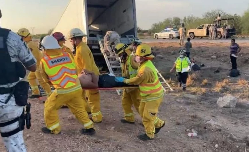 Accidente en Navojoa deja ocho migrantes guatemaltecos lesionados