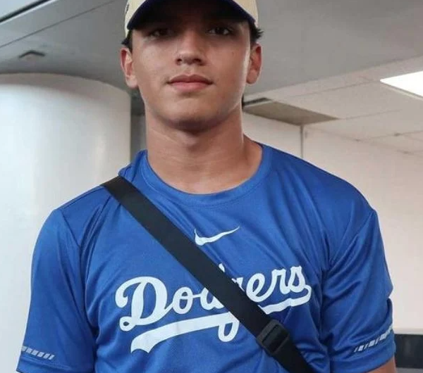 Destacado Pelotero Mexicano de 14 Años Firma con los Dodgers de Los Ángeles