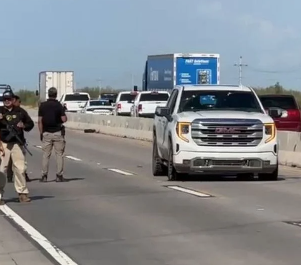 Código Rojo en Sonora: Fuego Cruzado entre Policías y Presuntos Sicarios Causa Tránsito