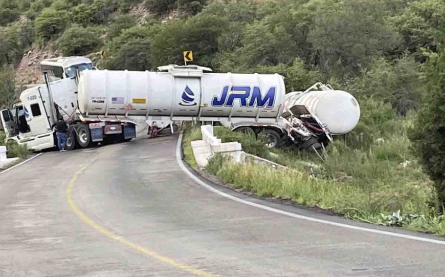 Accidente en la carretera Janos-Agua Prieta: Cierre de tránsito y precauciones