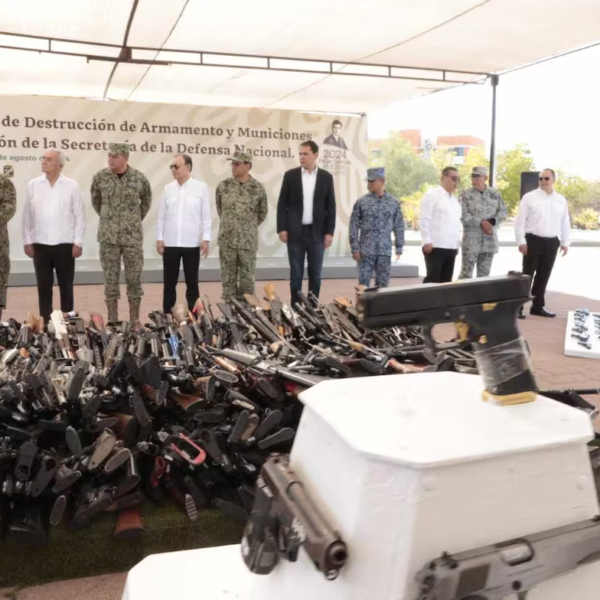 Destruyen más de 500 Armas Decomisadas en Sonora en una Ceremonia Militar