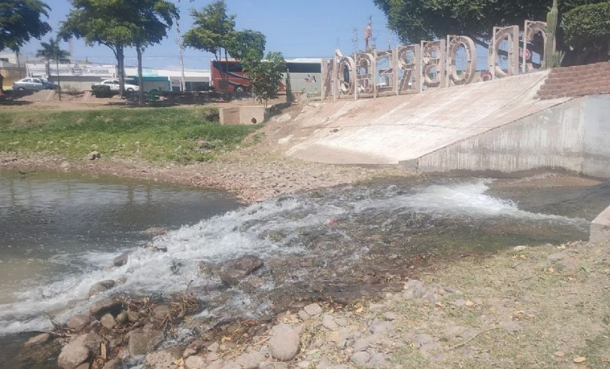 La Laguna de Náinari Recibe Inyección de Agua para Proteger a la Fauna Local