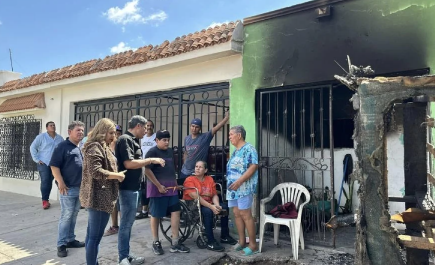 Familia afectada por incendio recibe apoyo en Huatabampo: Comunidad y autoridades se solidarizan