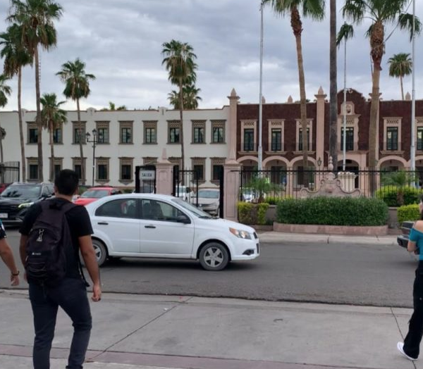 Expulsa Unison a estudiante con autismo de Psicología por conducta agresiva y amenazas contra alumnos y maestros en Hermosillo.