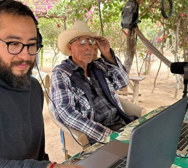 ‘Jiapsi Yoreme’ traduce guiones radiofónicos al dialecto mayo para revitalizar la lengua indígena