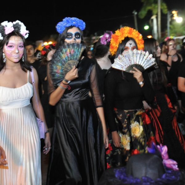 Navojoa se prepara para el desfile de catrines y catrinas