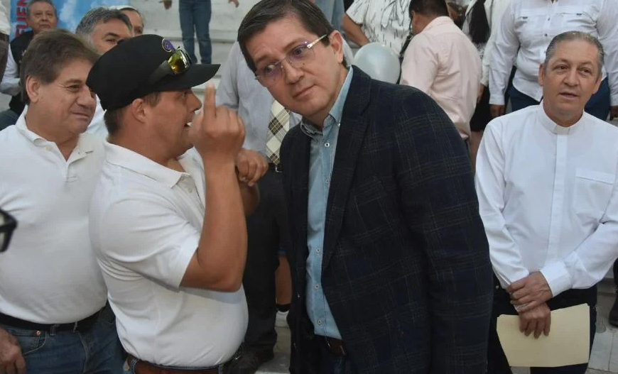 Incremento de personal de confianza genera polémica en el Ayuntamiento de Navojoa