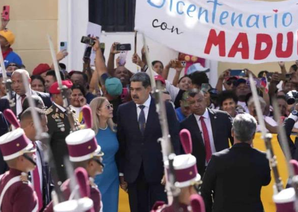 Nicolás Maduro asume su tercer mandato presidencial en medio de controversias y protestas