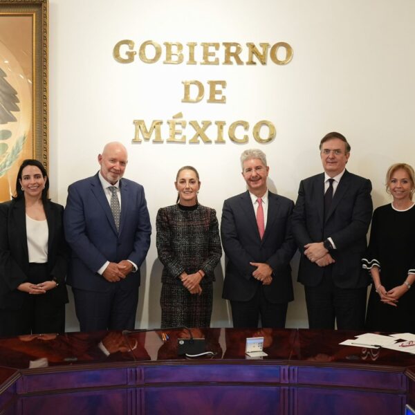 Claudia Sheinbaum anuncia inversión de mil millones de dólares por parte de Nestlé como parte del Plan México