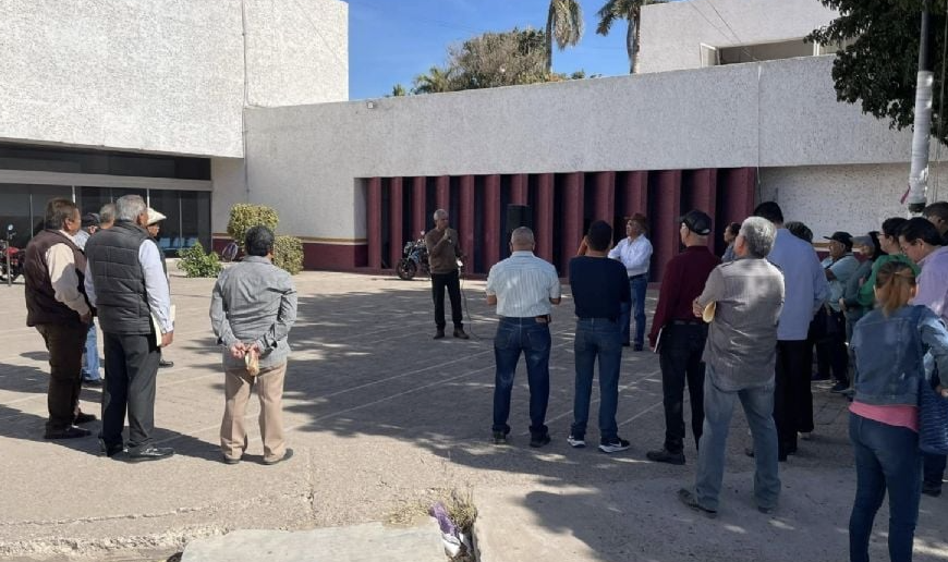 Jubilados del Issste se manifiestan en Navojoa; exigen transparencia en programa de salud