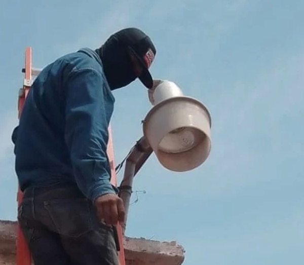 30% del alumbrado público en Navojoa está defectuoso; vecinos exigen soluciones