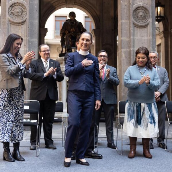 Sheinbaum elimina examen COMIPEMS y garantiza espacios en bachillerato para todos los jóvenes