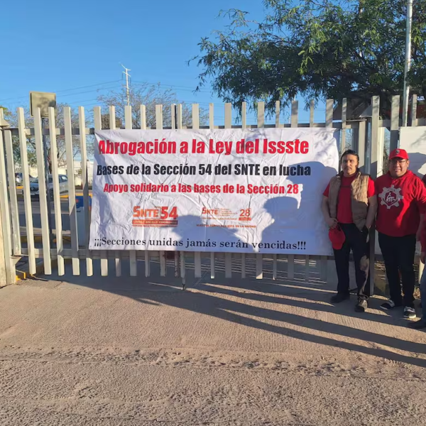 Maestros en Sonora toman la SEC en protesta y exigen la abrogación de la Ley del ISSSTE 2007