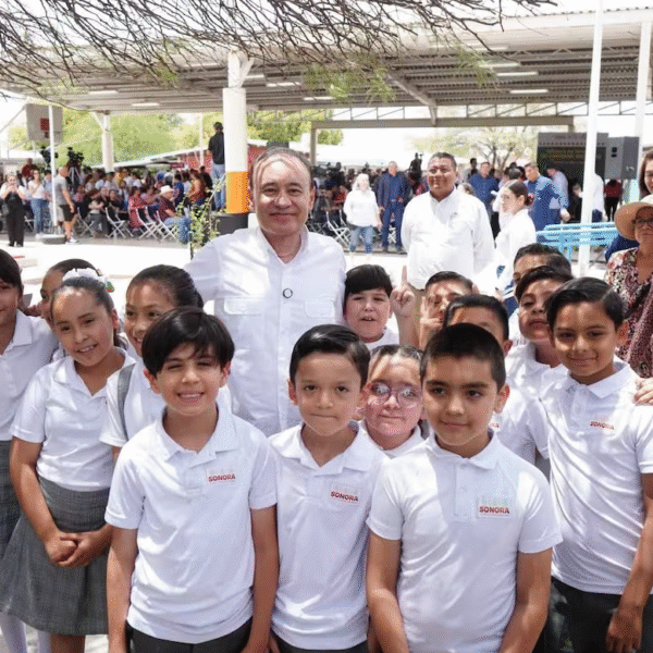 Inicia entrega de uniformes escolares gratuitos en Hermosillo: ahorro directo para las familias sonorenses