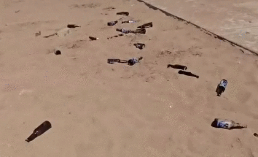 Bañistas dejan el Malecón de Huatabampito como basurero, pese a tener contenedores cerca