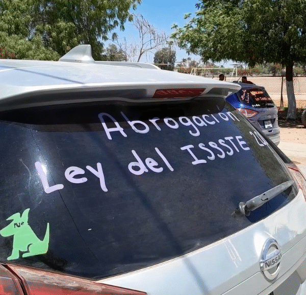 Siguen manifestaciones magisteriales en Navojoa: realizan caravana en apoyo a mesa de diálogo
