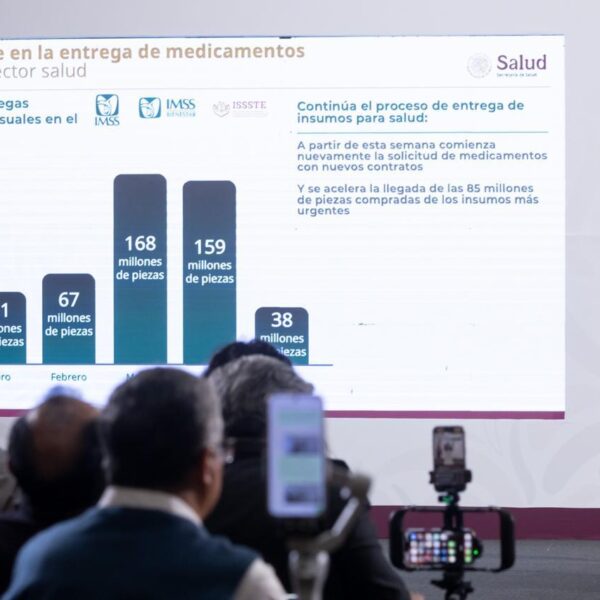 Resalta Claudia Sheinbaum trato digno y abasto de medicamentos en el nuevo sistema de salud