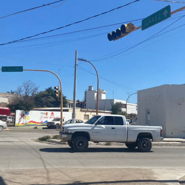 Familias de Navojoa exigen reparación de semáforos ante riesgo de accidentes