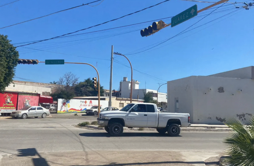 Familias de Navojoa exigen reparación de semáforos ante riesgo de accidentes