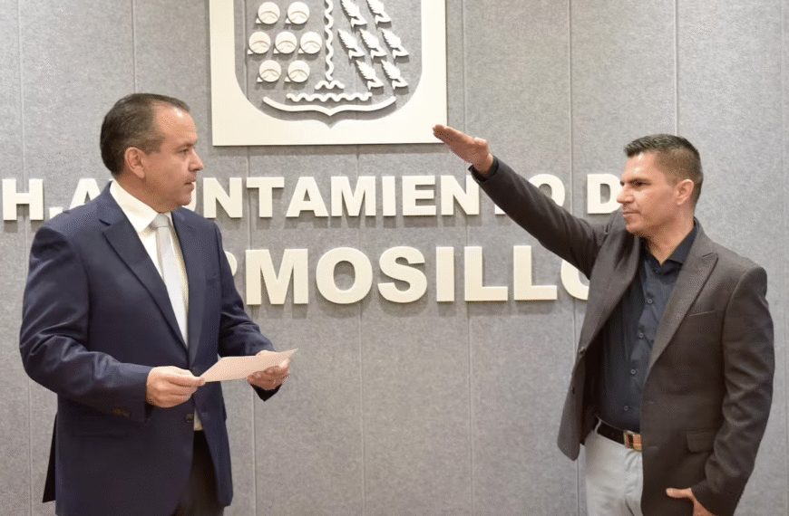 Toma Astiazarán protesta a Julio Villavicencio como supervisor general de la Policía Preventiva de Hermosillo