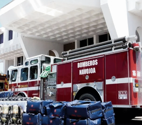 Refuerzan equipo de Bomberos en Navojoa con ambulancia, extintora y material especializado