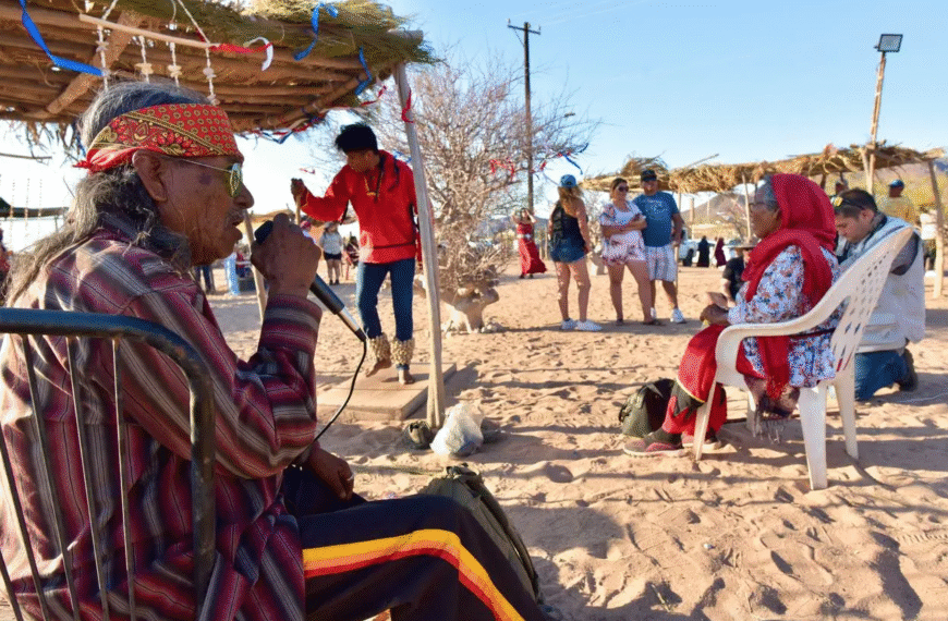 La Nación Comcáac celebra su Año Nuevo a la orilla del mar