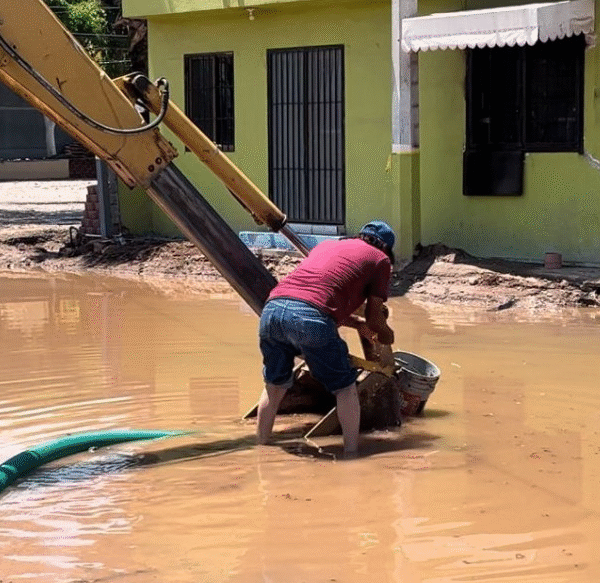 Inundaciones y drenajes colapsados: los estragos de la lluvia en Ciudad Obregón