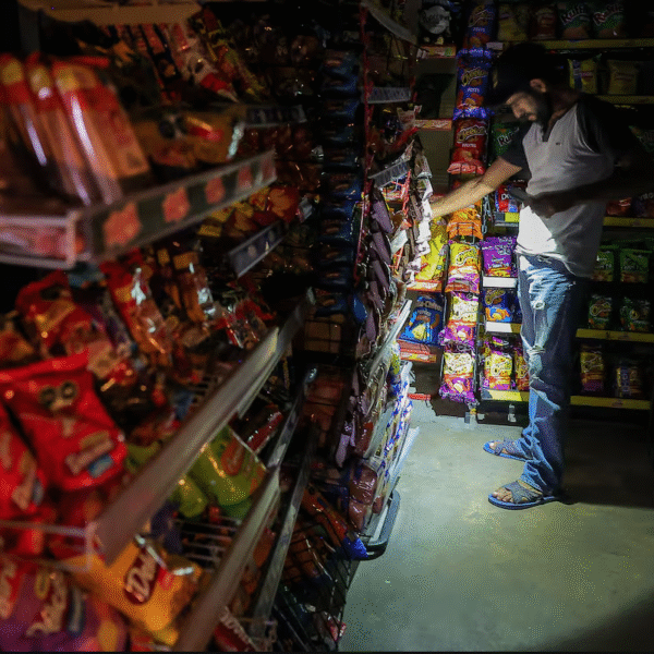 Apagones de verano afectan operación de comercios en Sonora
