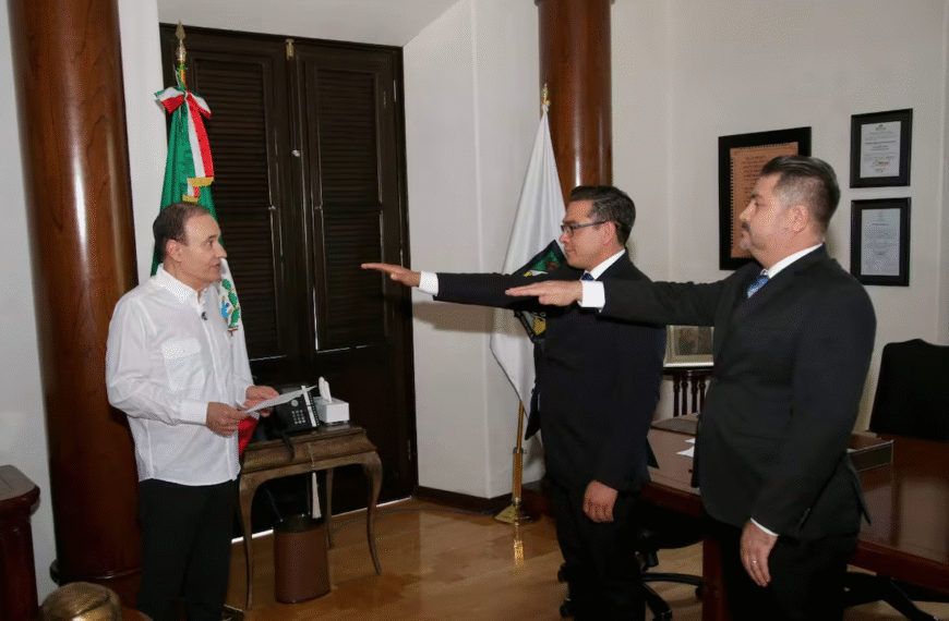 Durazo toma protesta a nuevos secretarios del Poder Ejecutivo de Sonora