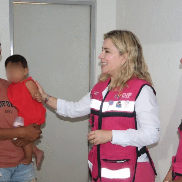 Lluvias dejan sin hogar a familia en Agiabampo; DIF Navojoa brinda apoyo inmediato