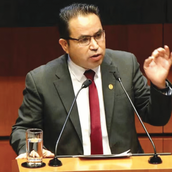 “Vamos por una democracia más austera”: Heriberto Aguilar respalda visión de Claudia Sheinbaum