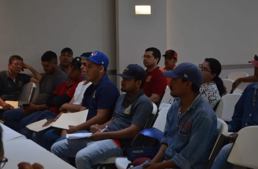 Denuncian desacato del Ayuntamiento de Navojoa ante reinstalación de trabajadores