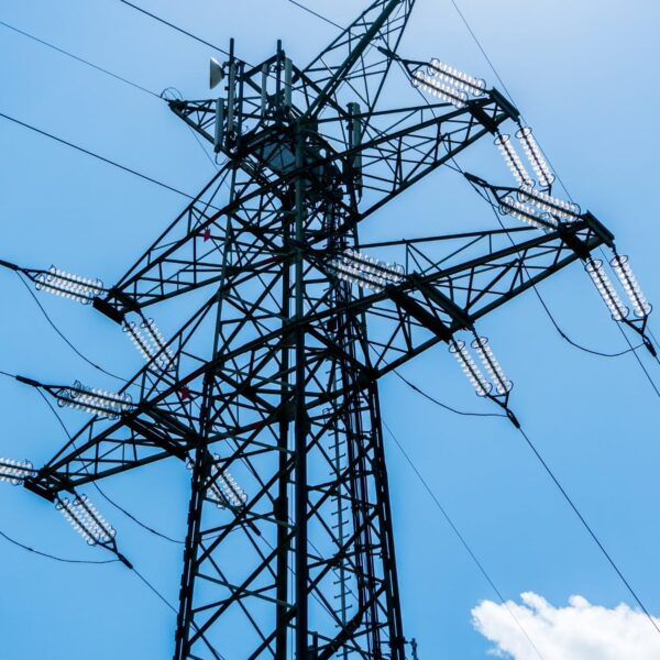 Falla eléctrica deja sin agua a miles de familias en el oriente de Navojoa