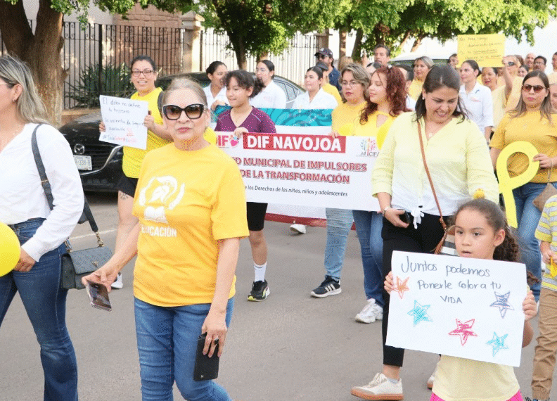 Marchan navojoenses por la prevención del suicidio