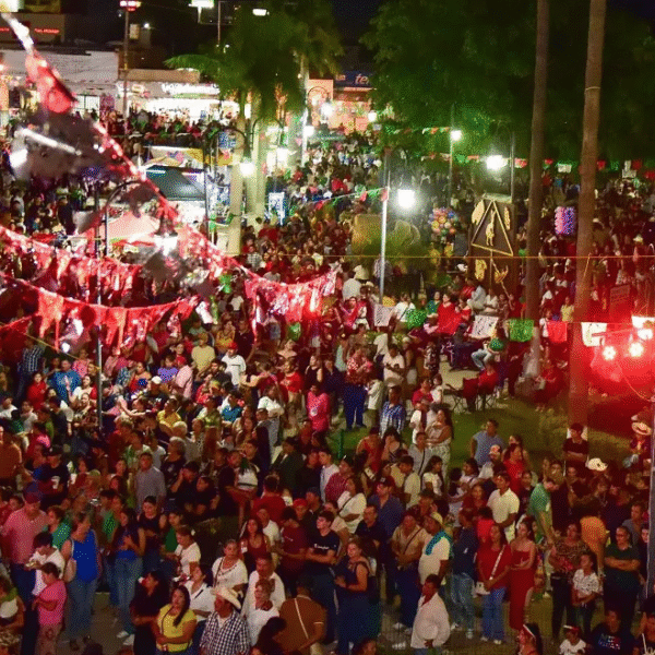 Más de 18 mil navojoenses celebraron con alegría las fiestas patrias en un ambiente de paz y tradición