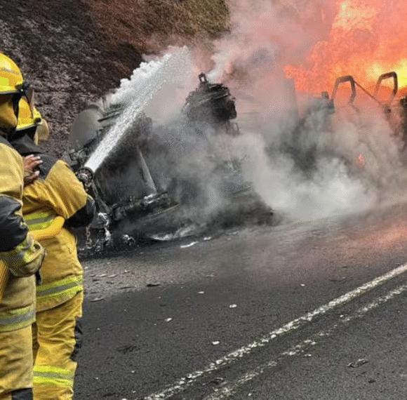Explota pipa en carretera México-Tuxpan