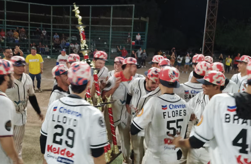 Navojoa se corona invicto en el Estatal de Beisbol Sub-25