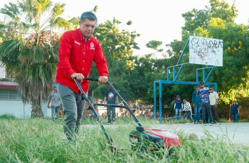 Realiza Gobierno de Huatabampo limpieza en parques de la colonia Pascual Orozco