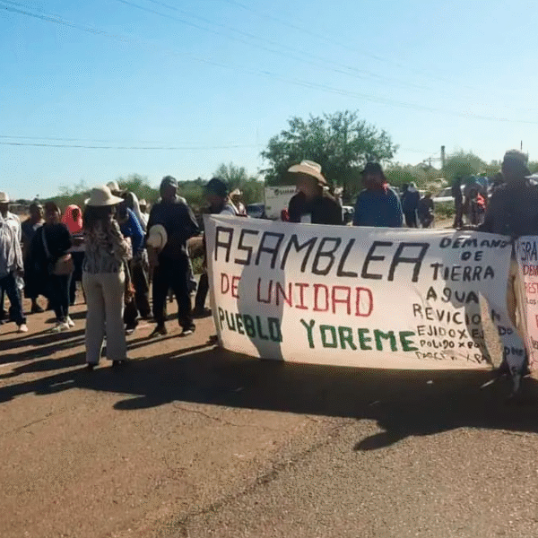 Bloqueo en carretera a Etchojoa