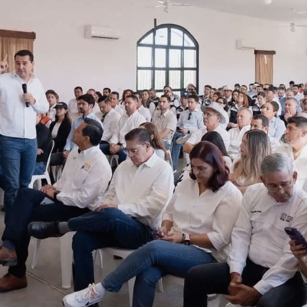 Gobierno acerca información del Plan del Río Sonora a habitantes de Ures