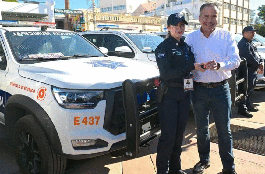 Toño Astiazarán entrega 70 nuevas patrullas eléctricas y consolida a Hermosillo como referente mundial en seguridad sustentable
