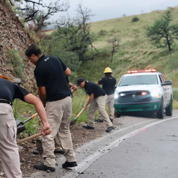 Lluvias intensas provocan cierres carreteros en Sonora por paso del ciclón Raymond