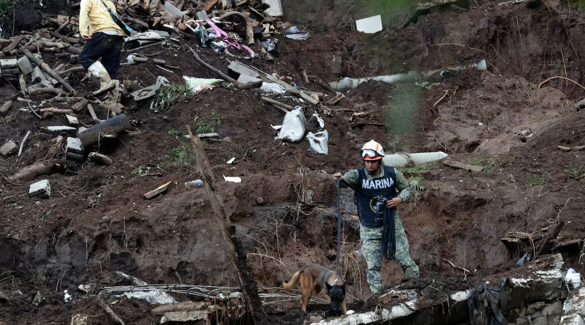 Sube a 64 el número de muertos por lluvias en México; Veracruz, el estado más afectado