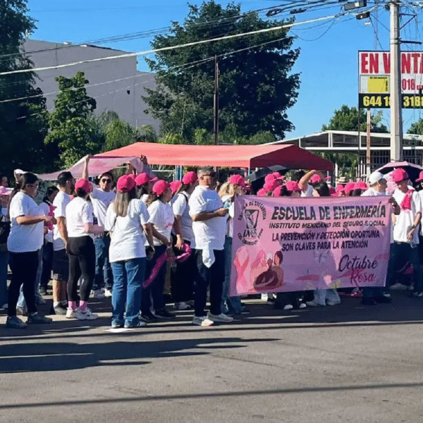 IMSS organiza “Caminata Rosa” para fomentar la detección oportuna del cáncer de mama