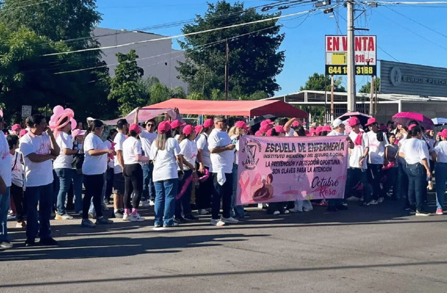 IMSS organiza “Caminata Rosa” para fomentar la detección oportuna del cáncer de mama