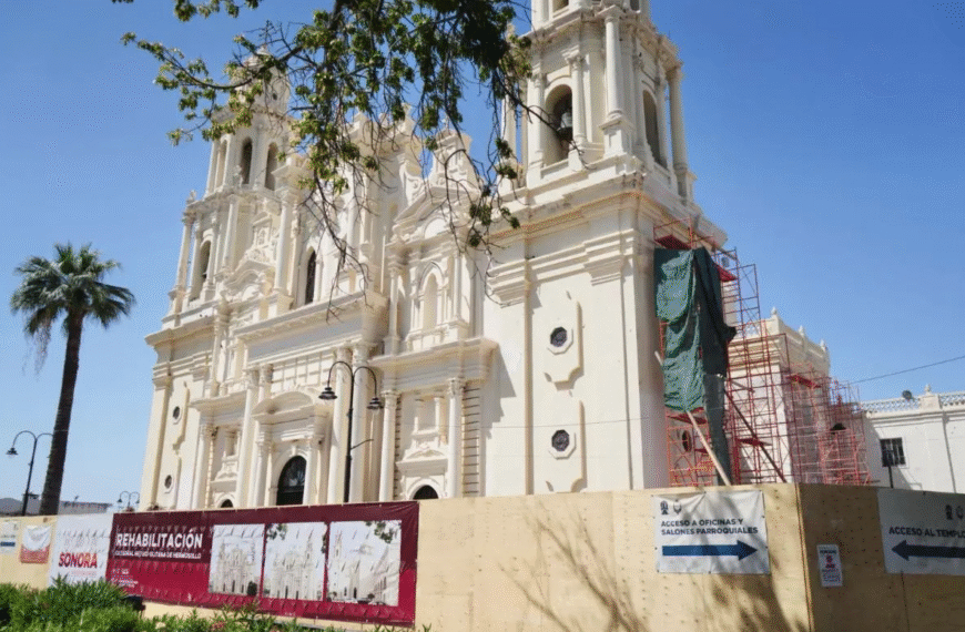 Durazo entrega restauración de la Catedral Metropolitana de Hermosillo