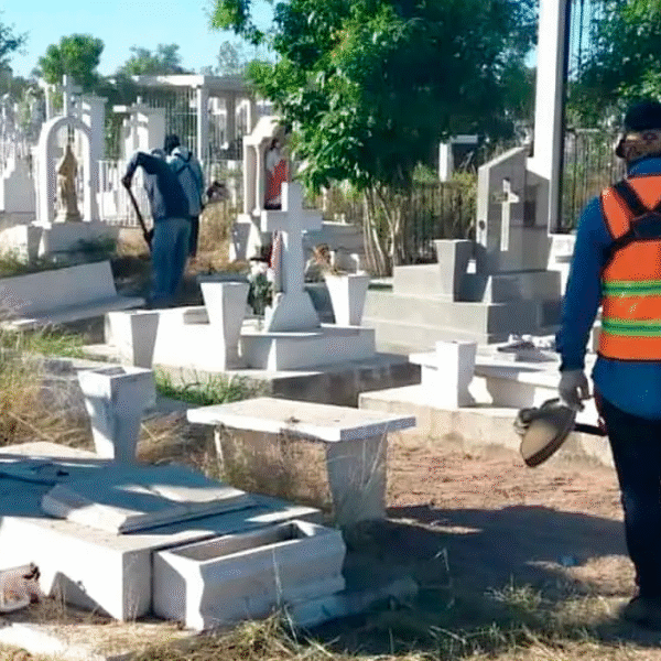 Navojoa alista sus panteones para el Día de Muertos