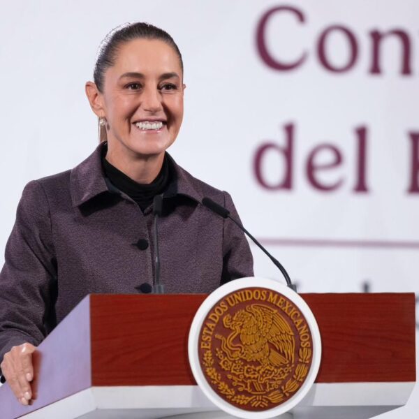 Claudia Sheinbaum celebra reducción histórica del 32% en homicidios dolosos