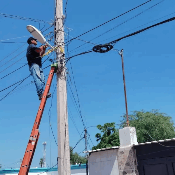 Vandalismo afecta alumbrado público en Navojoa Oriente